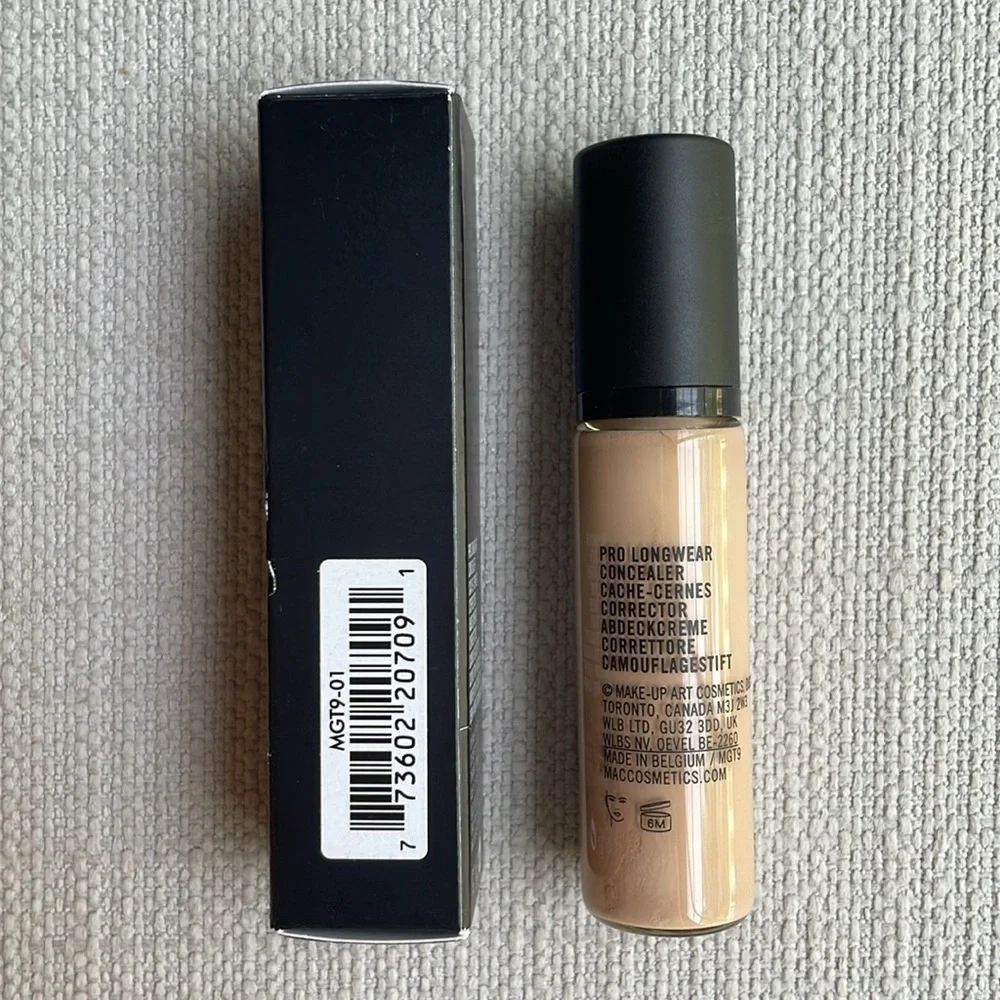 MAC cosmetics pro longwear Concealer NC15